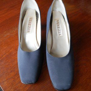Navy Blue Women's Pumps